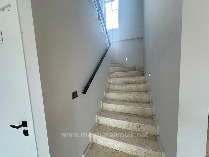 3+1 Bedroom Detached House For Sale in Cumhuriyet Nbh. Seferihisar Doğanbey - 300 m²