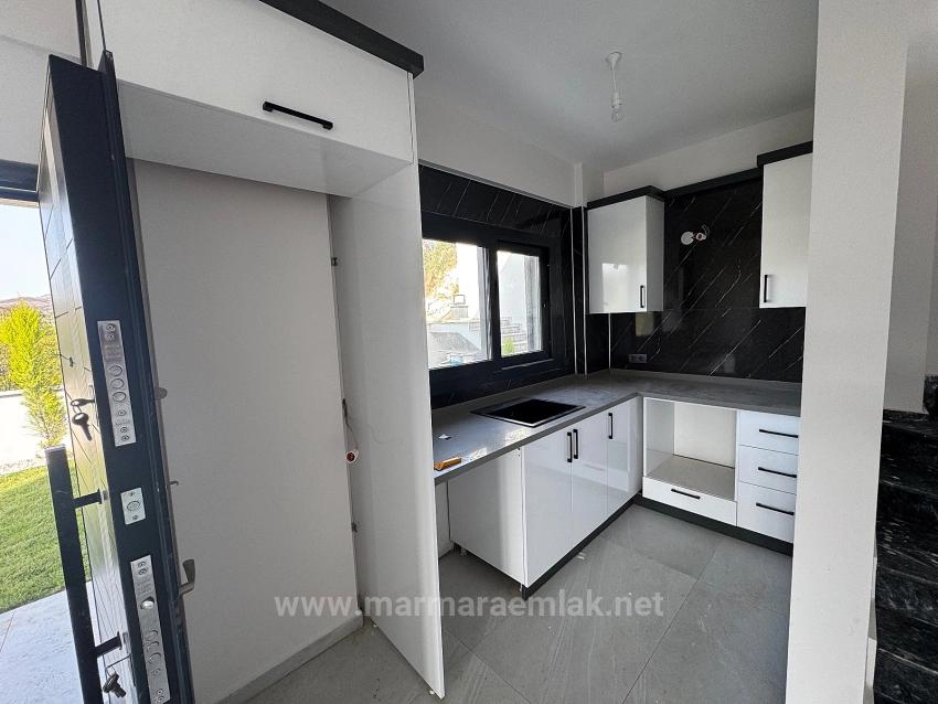 2+1 Summer House Villa With Garden For Sale In İzmir Seferihisar Doğanbey Payamlı