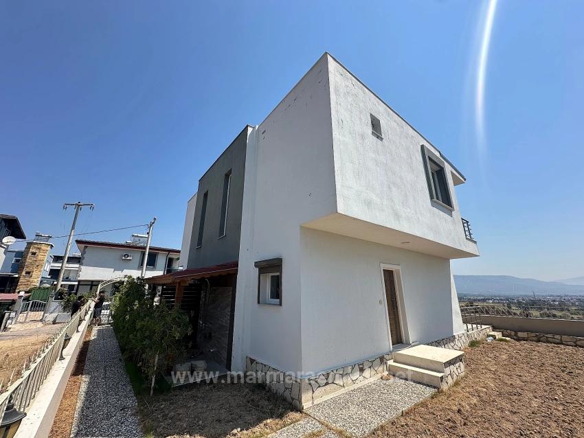 2+1 Summer Villa With Spacious Garden And Sea View For Sale In Doğanbey, Seferihisar, İzmir.