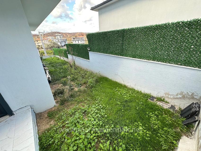 4+1 Summer Villa With Garden For Sale In Doğanbey Payamlı, Seferihisar, İzmir