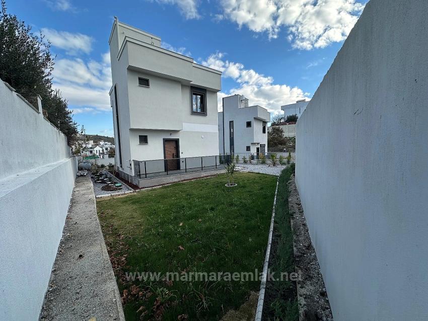 3+1 Detached Villa For Sale In Seferihisar Akarca, Facing The Sea.