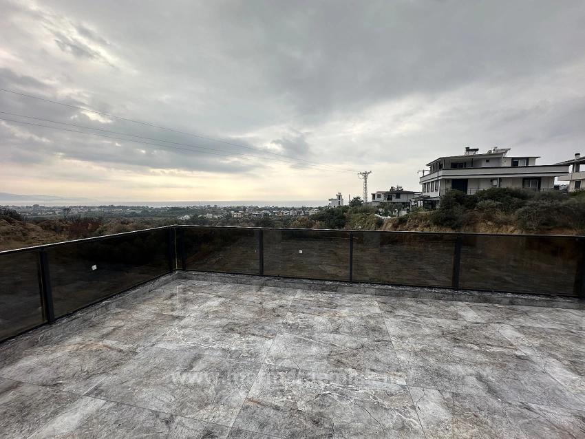 4+1 Bedroom Villa For Sale in Atatürk Nbh. Seferihisar Doğanbey - 280 m²