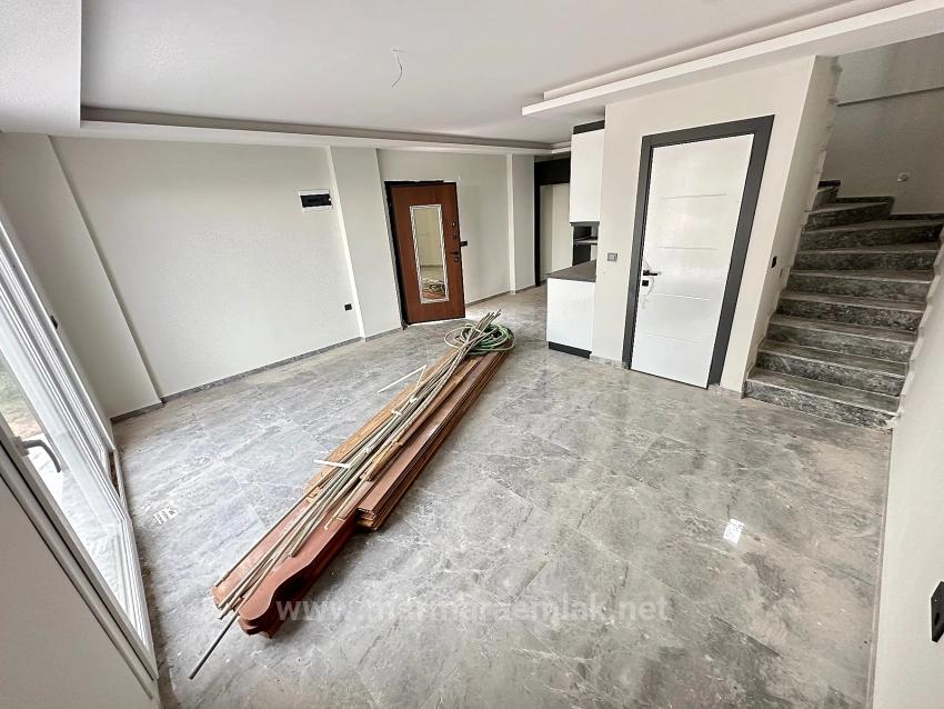 3+1 Villa With Garden For Sale In Doğanbey, Seferihisar, İzmir