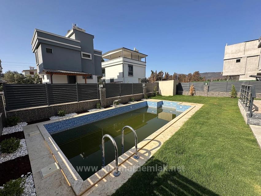 3+1 Detached Summer House With Garden For Sale In İzmir Seferihisar Doğanbey
