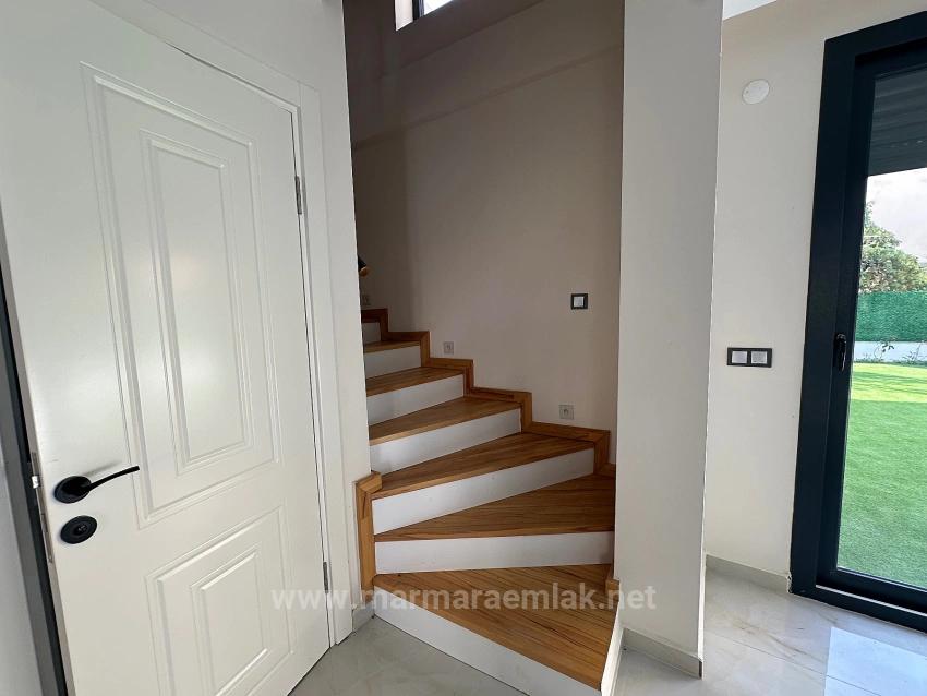 3+1 Summer Detached Villa For Sale In Seferihisar Doğanbey, 80 Meters To The Sea