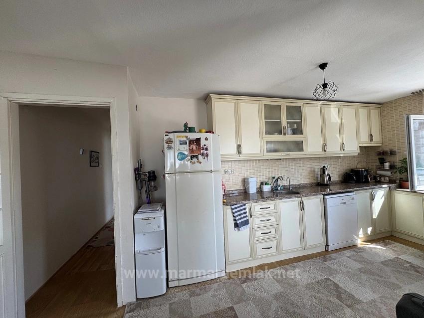 2+1 Summer Apartment For Sale In Menderes Gumuldur, Seafront