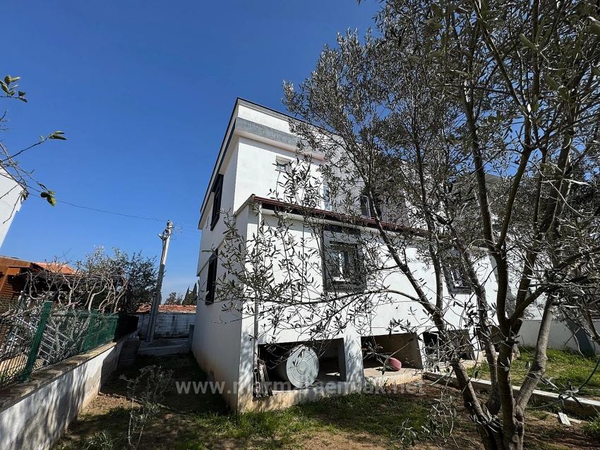 2+1 Villa With Large Garden For Sale In İzmir Seferihisar Doğanbey