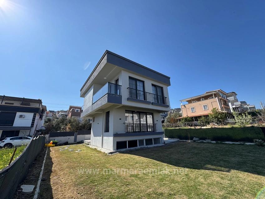 3+2 Summer Villa With Large Garden For Sale In İzmir Seferihisar Doğanbey