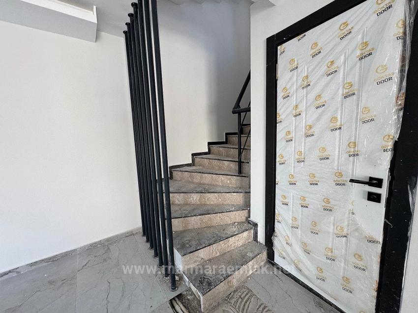 3+1 Villa With Garden For Sale In Gumuldur, 600 Meters From The Sea