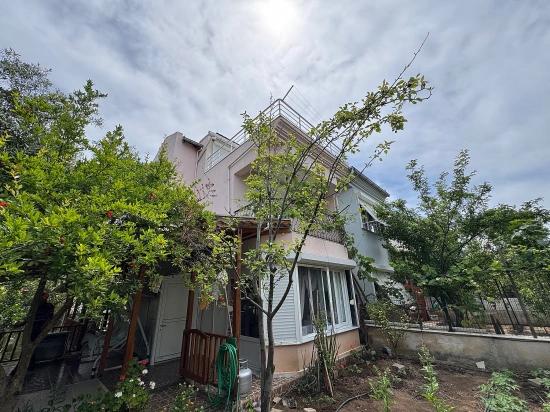 3+1 Villa With Garden For Sale In Doğanbey, Seferihisar, İzmir