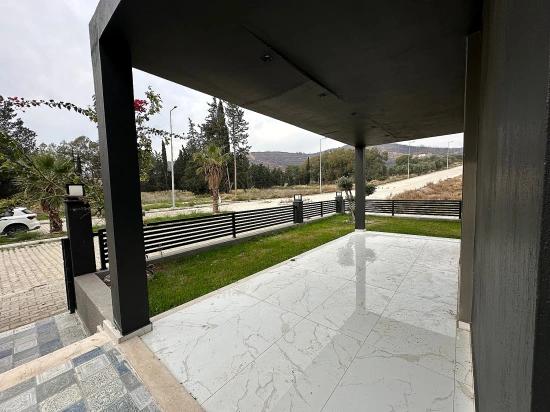 3+1 Summer Villa For Sale In Doğanbey, Seferihisar, 50 Meters From The Sea