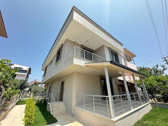 2+1 Summer Villa With Garden For Sale In İzmir Seferihisar Doğanbey