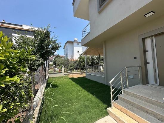 2+1 Summer Villa With Garden For Sale In İzmir Seferihisar Doğanbey