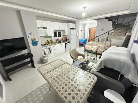 4+1 Summer Villa With Garden For Sale In Doğanbey Payamlı, Seferihisar, İzmir
