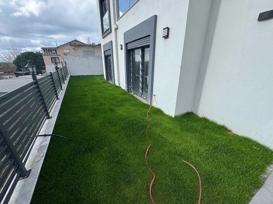 2+1 Apartment With Garden For Sale In Menderes Gumuldur