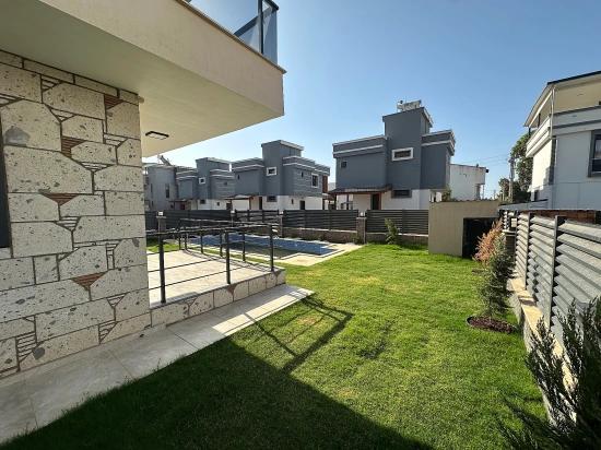 3+1 Detached Summer House With Garden For Sale In İzmir Seferihisar Doğanbey