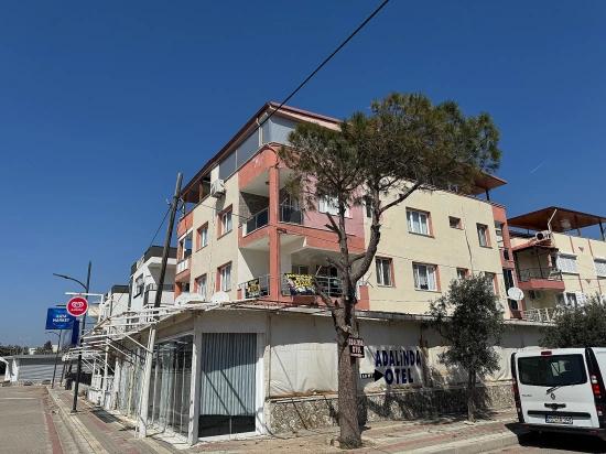 2+1 Summer Apartment For Sale In Menderes Gumuldur, Seafront
