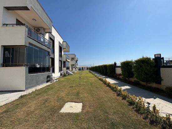 1+1 Apartment For Sale In A Complex With A Pool In Doğanbey, Seferihisar