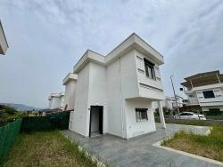 2+1 Summer Villa With Garden For Sale In Doğanbey, Seferihisar, İzmir