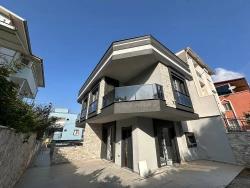 2+1 Bedroom Villa For Sale in Mersin Alanı Nbh. Seferihisar Ürkmez - 140 m²