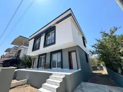 2+1 Bedroom Villa For Sale in Cumhuriyet Nbh. Seferihisar Doğanbey - 140 m²