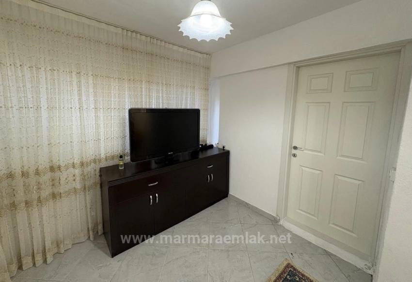 Квартира 3+1 С Садом На Продажу В Сеферихисар-Юркмез, Приморский Район