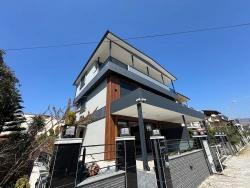 Для Продажи Вилла 3+1 в Mersin Alanı Seferihisar Ürkmez - 175 m²