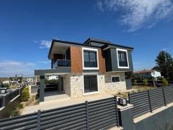 Для Продажи Вилла 3+1 в Düzce Seferihisar - 350 m²