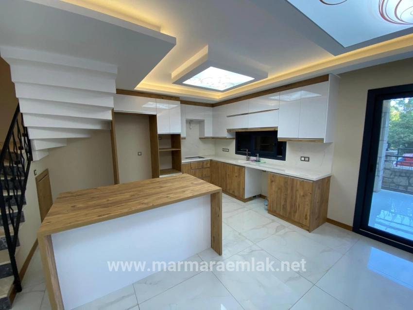 Для Продажи Вилла 3+1 в Hıdırlık Seferihisar - 160 m²