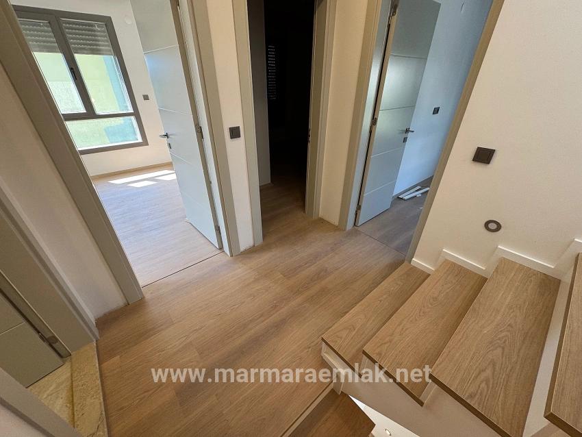 Для Продажи Вилла 3+1 в Cumhuriyet Seferihisar Doğanbey - 210 m²