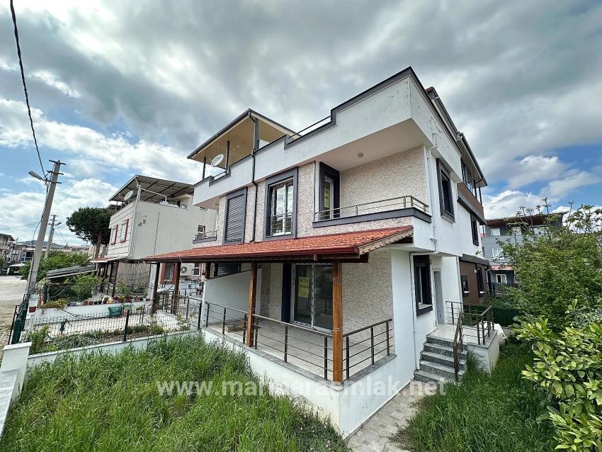 Для Продажи Вилла 3+1 в Payamlı Seferihisar Doğanbey - 160 m²