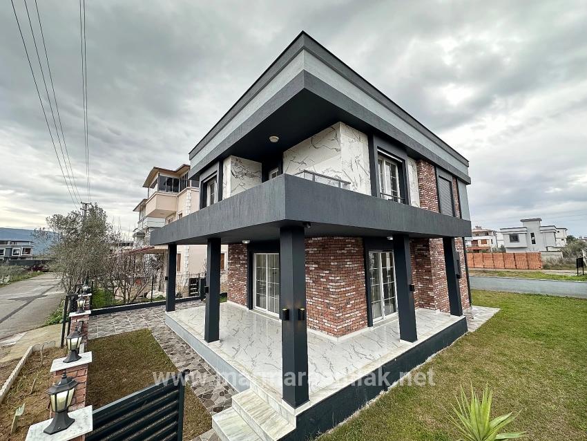 Для Продажи Семейный Дом 3+1 в Cumhuriyet Seferihisar Doğanbey - 300 m²
