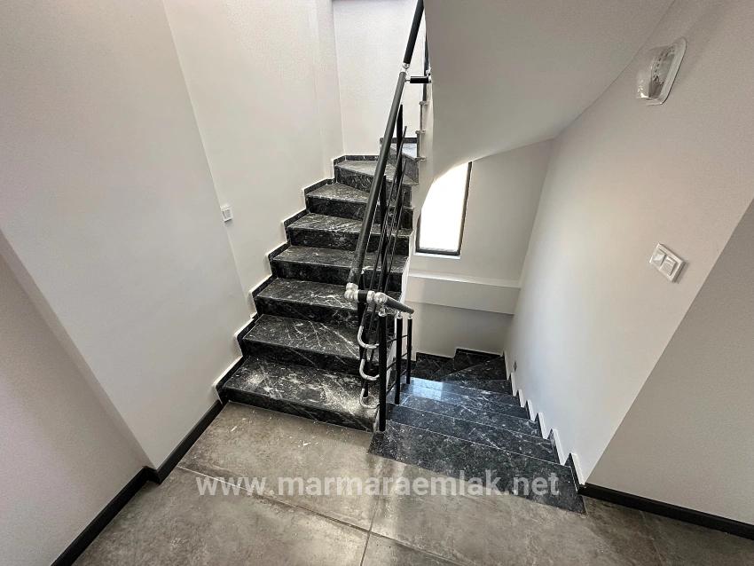 Для Продажи Вилла 2+1 в Payamlı Seferihisar Doğanbey - 130 m²