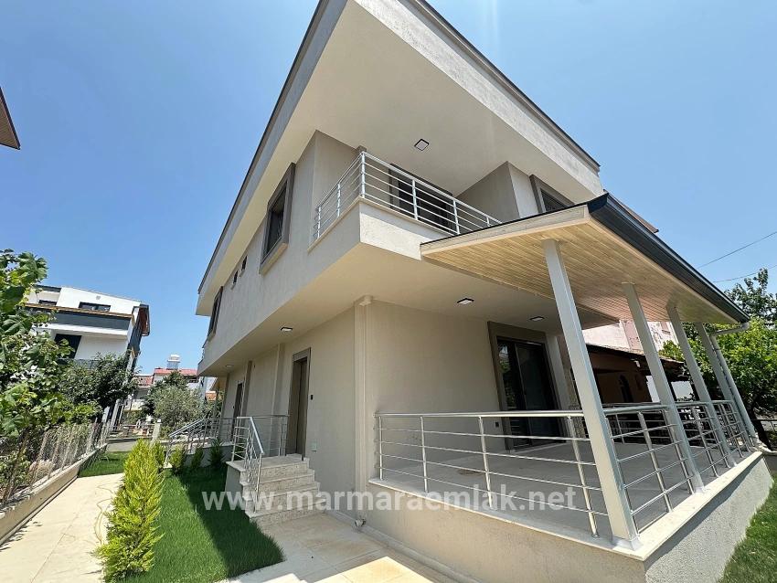 Для Продажи Вилла 2+1 в Payamlı Seferihisar Doğanbey - 140 m²