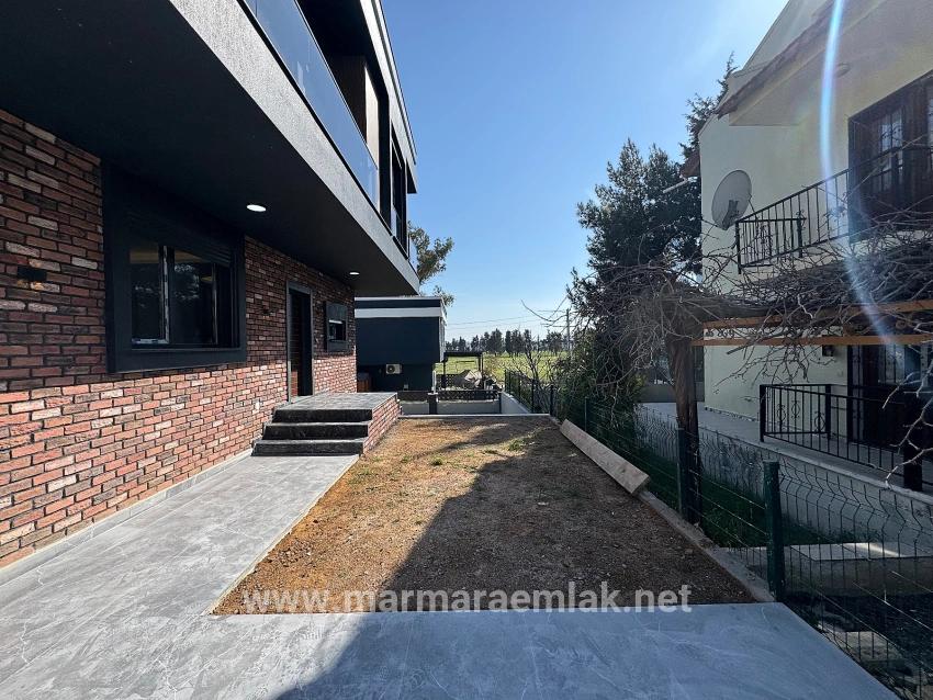 Для Продажи Вилла 3+1 в Cumhuriyet Seferihisar Doğanbey - 200 m²