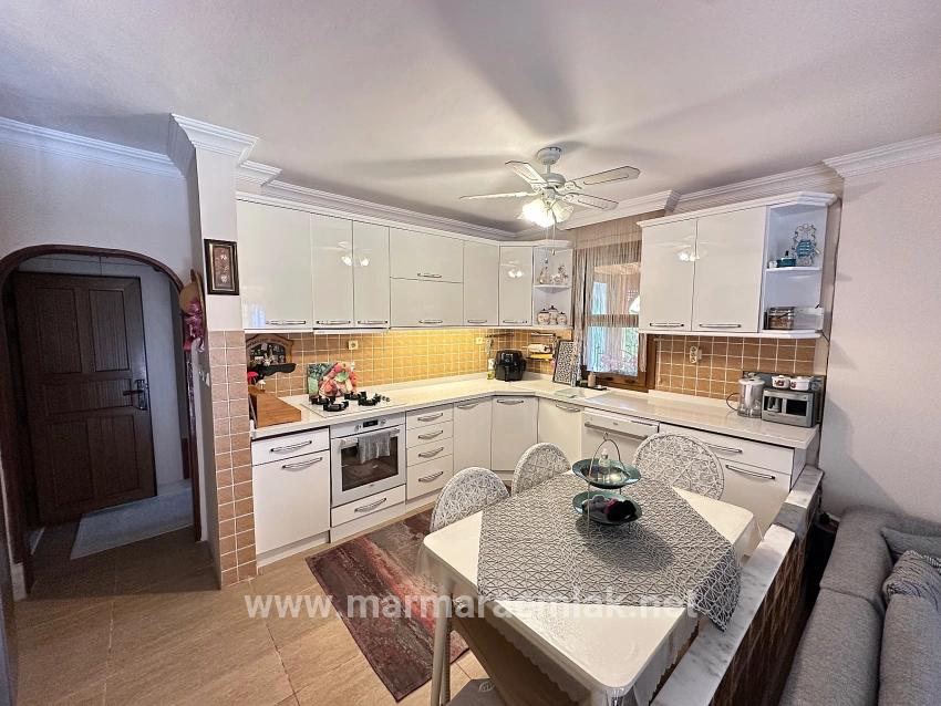 Для Продажи Вилла 3+1 в Mersin Alanı Seferihisar Ürkmez - 160 m²