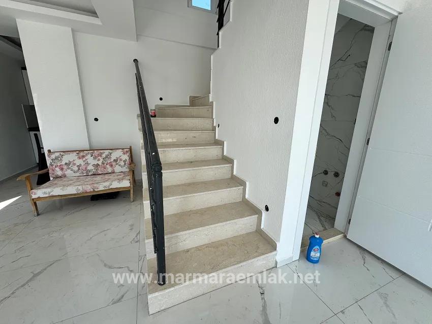 Для Продажи Вилла 2+1 в Cumhuriyet Seferihisar Doğanbey - 140 m²