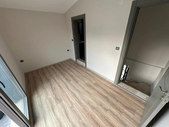 Продается Летняя Вилла 3+1 В Доганбее, Сеферихисар, В 50 Метрах От Моря.