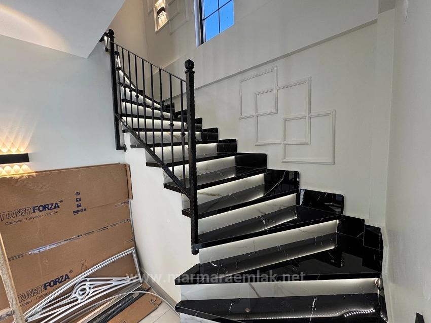 Gümüldür De Satılık Bahçeli 3+1 Havuzlu Tek Müstakil Villa