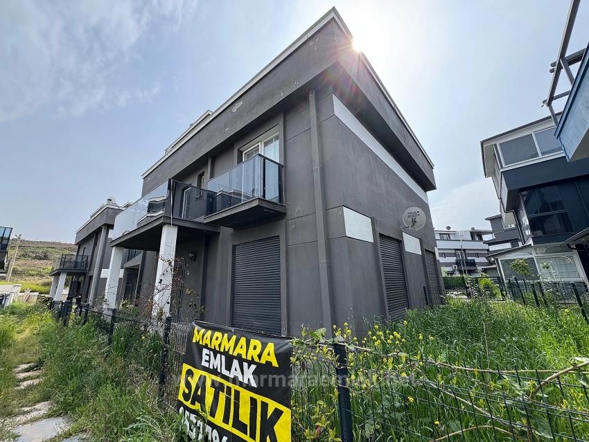 İzmir Seferihisar Doğanbey Payamlı Da Satılık 3+1 Bahçeli Yazlık Villa