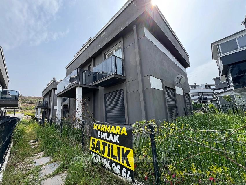 İzmir Seferihisar Doğanbey Payamlı Da Satılık 3+1 Bahçeli Yazlık Villa