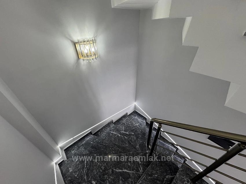 Seferihisar Ürkmez De Satılık 3+1 Ultra Lüks Villa Denize 40 Metre