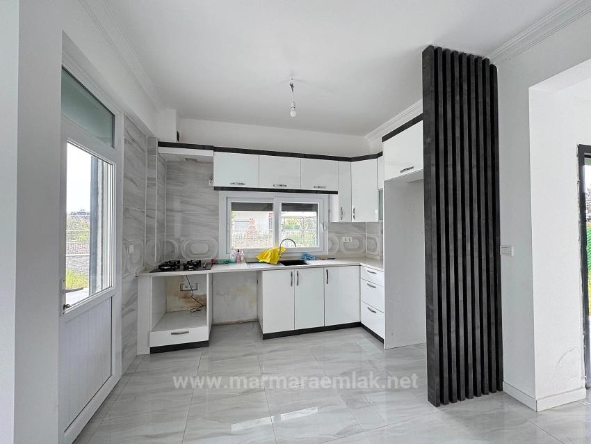 İzmir Seferihisar Doğanbey De Satılık Bahçeli 2+1 Yazlık Villa