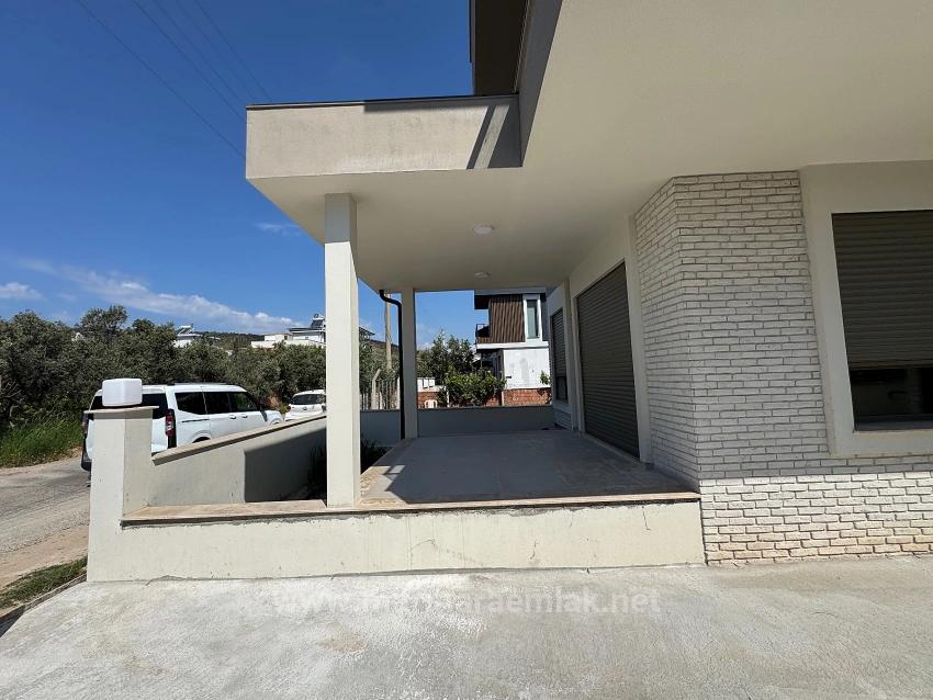 İzmir Seferihisar Doğanbey De Satılık 210M2 İçinde Tek Müstakil Villa