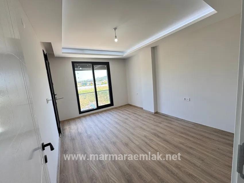İzmir Seferihisar Doğanbey De Satılık Bahçeli 2+1 Yazlık Villa