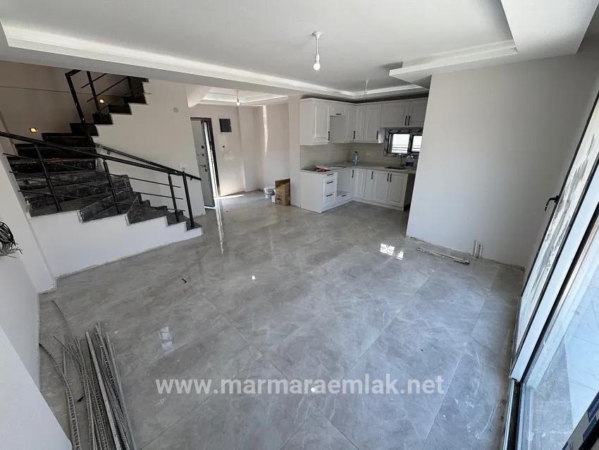 İzmir Seferihisar Doğanbey De Satılık Bahçeli 2+1 Yazlık Villa