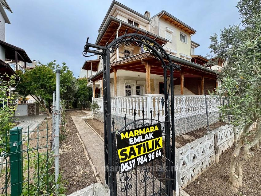 İzmir Seferihisar Ürkmez Doğanbey De Satılık Bahçeli Yazlık 4+1