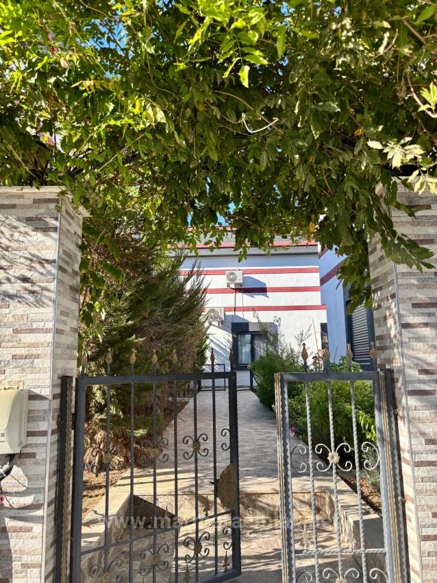 İzmir Seferihisar Doğanbey De Satılık Bahçeli 3+1 Yazlık Villa