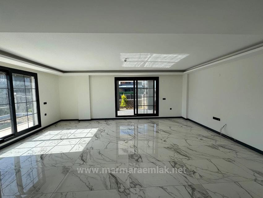 İzmir Seferihisar Da Satılık 3+1 350 M2 İçinde Havuzlu Tek Müstakil Villa