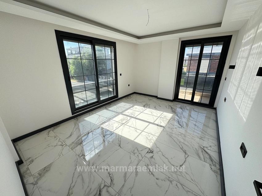 İzmir Seferihisar Da Satılık 3+1 350 M2 İçinde Havuzlu Tek Müstakil Villa
